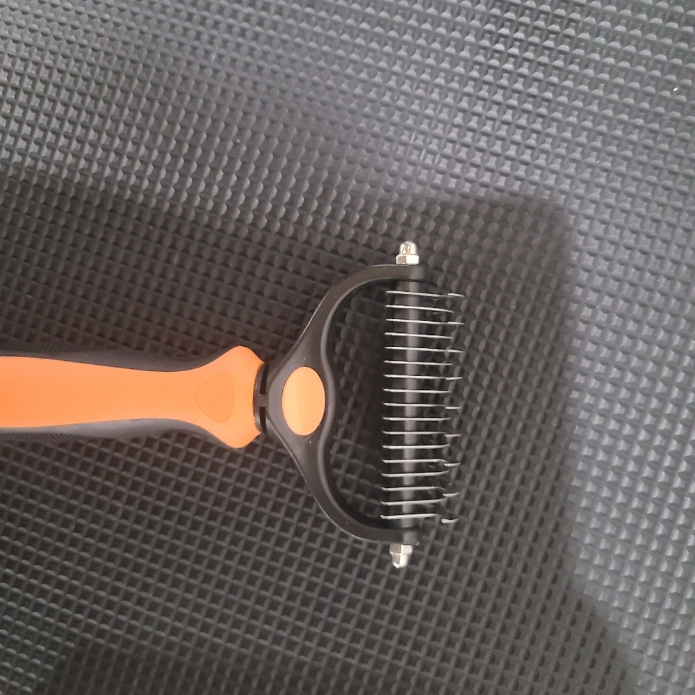 Mighty Paw Dog Grooming Rake - Picture 4 of 5